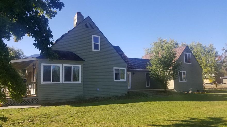 Welcome home to your Applegate Valley retreat! Major renovations throughout using the best quality. This home is turn key ready. Slab granite counters with full backsplash, porcelain farm sink, new hardwood and dovetailed drawers with slow closers, slate stone flooring in batherooms with thermostat controls. Bamboo flooring, three fireplaces, one with certified insert and fan system. All this is just the beginning! Make your appointment today to view this stunning home!