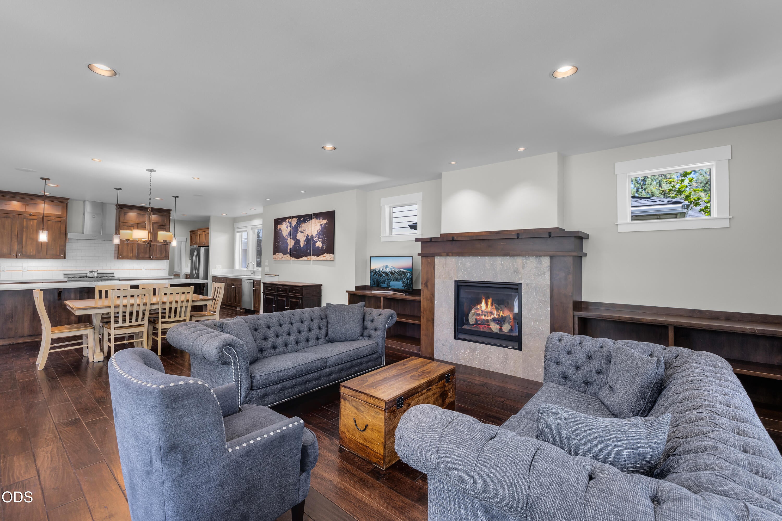 2325 NW Lolo Drive