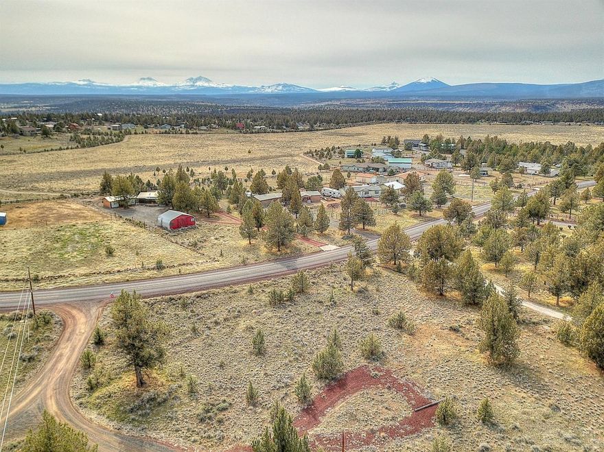 Enjoy Cascade Mountain Views from just over an acre in the heart of Crooked River Ranch. Amazing sunrises & even better sunsets! Located on a paved road, this flat lot is an ideal place to build your dream home. CRR amenities include golf, tennis, disc golf, pickle ball & community pool. Horse friendly properties with miles of beautiful trails, open common areas, parks & more. Situated in the Crooked River National Grasslands between the Deschutes & Crooked Rivers. Manufactured homes ok, new septic in 2017.