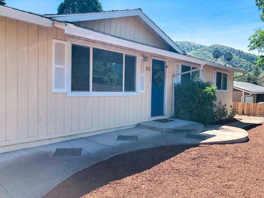 Cute as a button, 1144 sq ft 3 bedroom, 2 bath home. Good sized backyard with a mature fruit barring Asian pear tree and a new cedar fence put in this year. GPID with a brand new 1.5hp irrigation pump and in ground sprinklers in the back. Kitchen was updated with granite countertops and all new appliances in December. Kitchen will be perfect for holiday dinners with a convection oven in the microwave for pies! New carpet through out with fun feature walls in one back bedroom and the dining area. Must see, move in ready home!