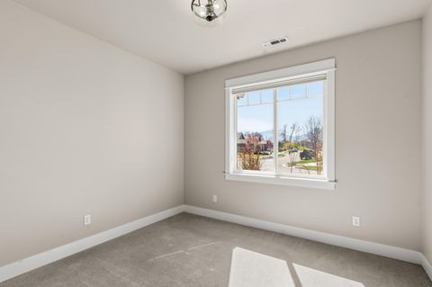 Tiny photo for 359 Kansas Drive, Medford, OR 97504 (MLS # 220217593)