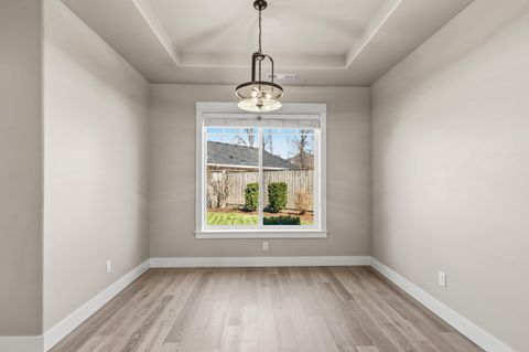 Tiny photo for 359 Kansas Drive, Medford, OR 97504 (MLS # 220217593)