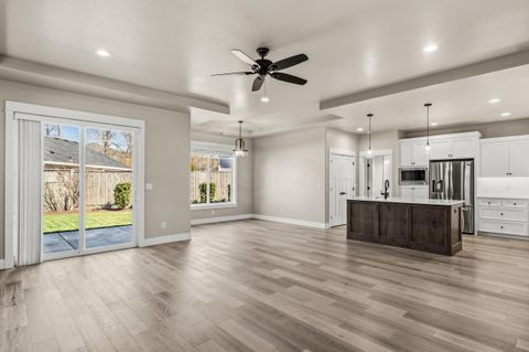 Tiny photo for 359 Kansas Drive, Medford, OR 97504 (MLS # 220217593)