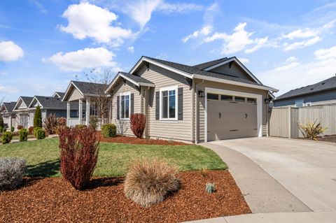 Tiny photo for 359 Kansas Drive, Medford, OR 97504 (MLS # 220217593)