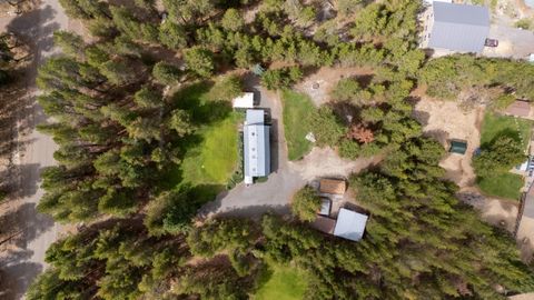 Tiny photo for 16034 Cascade Lane, La Pine, OR 97739 (MLS # 220207987)
