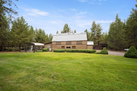 Tiny photo for 16034 Cascade Lane, La Pine, OR 97739 (MLS # 220207987)