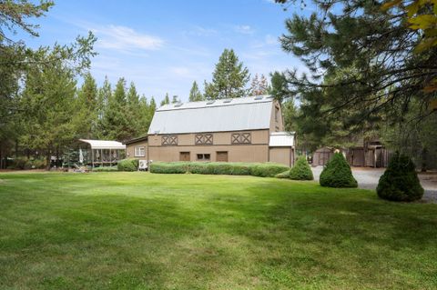 Tiny photo for 16034 Cascade Lane, La Pine, OR 97739 (MLS # 220207987)