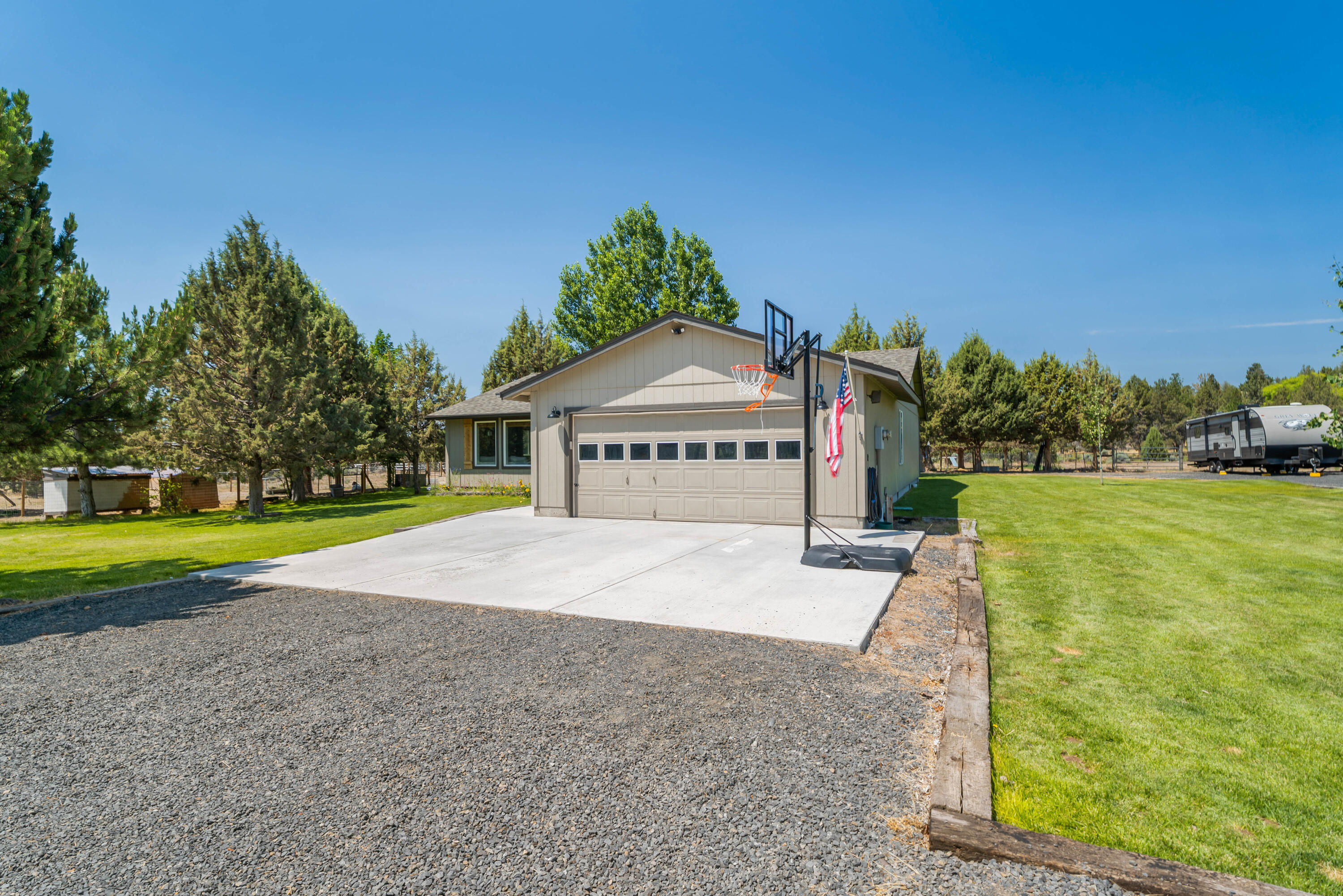 12777 SE Cowboy Court