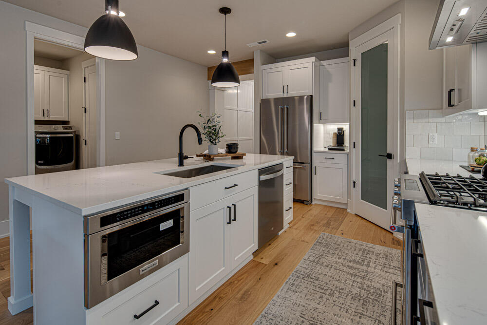 Skyline West - Residential