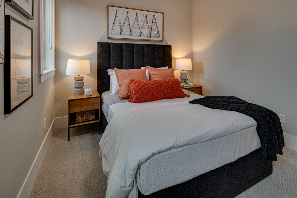 Skyline West - Residential