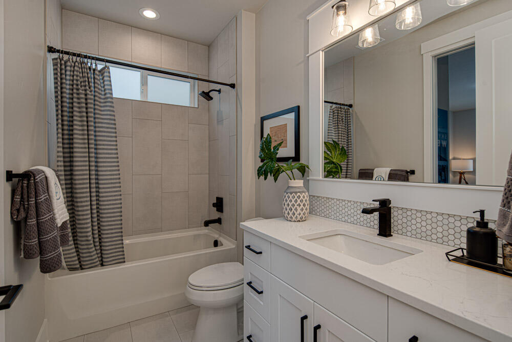 Skyline West - Residential