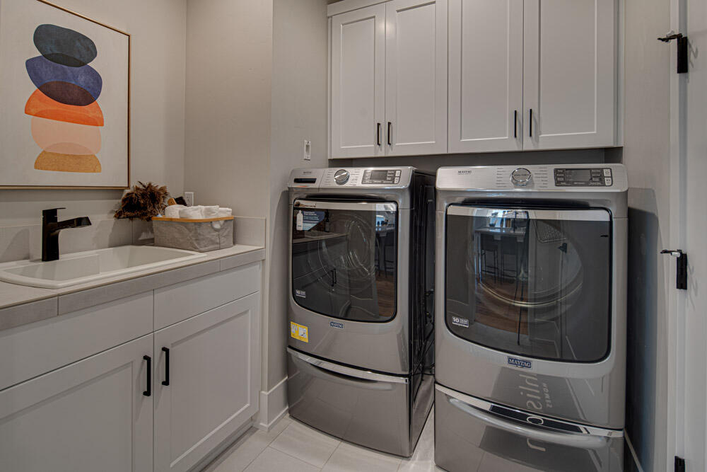 Skyline West - Residential