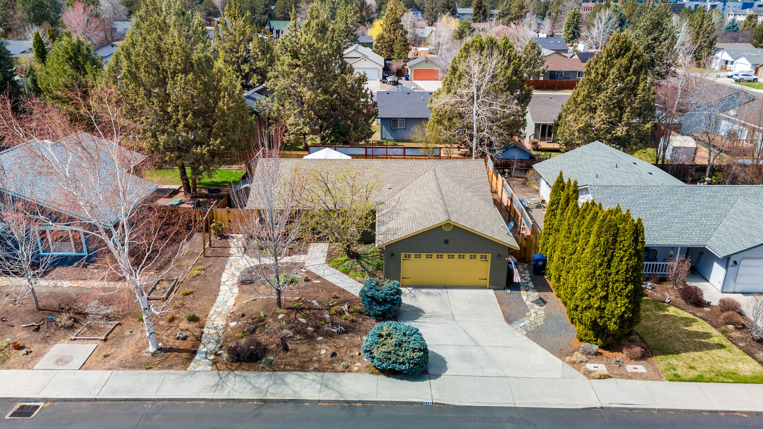 1867 NE Curtis Drive