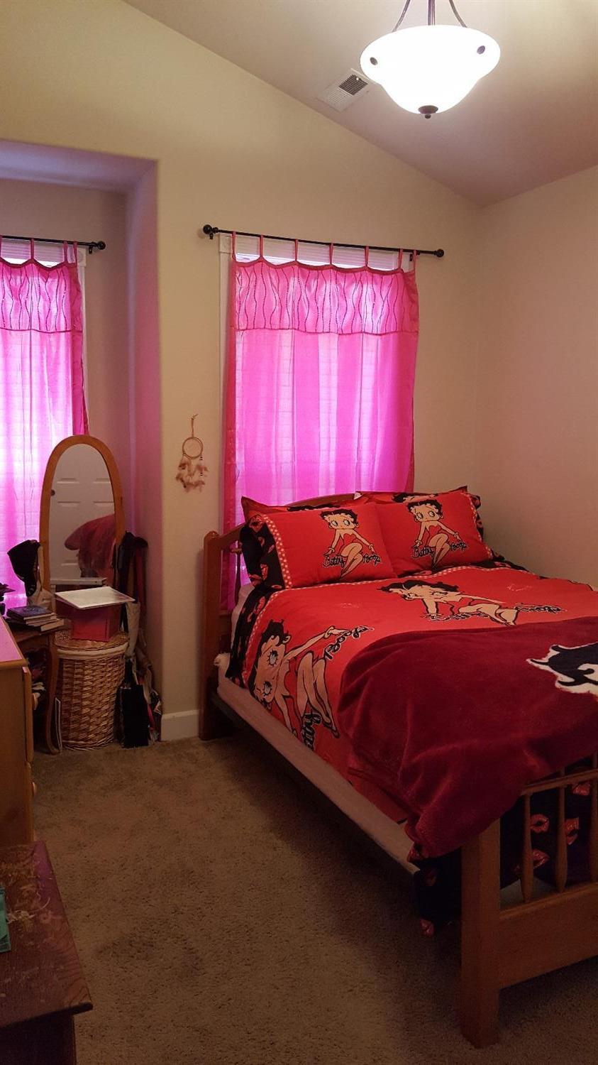 Meadow Wood - Residential