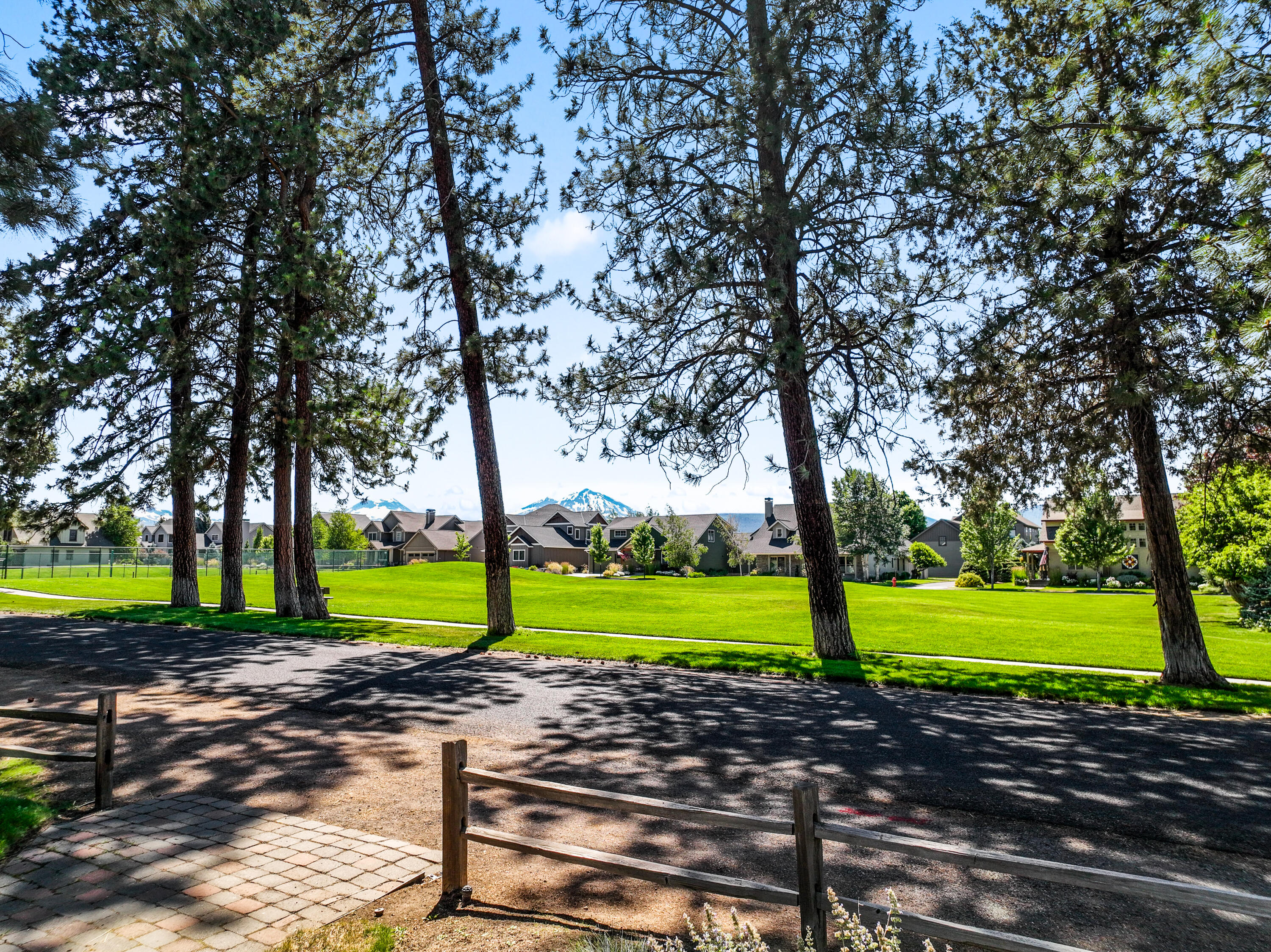 Loe Bros - Residential