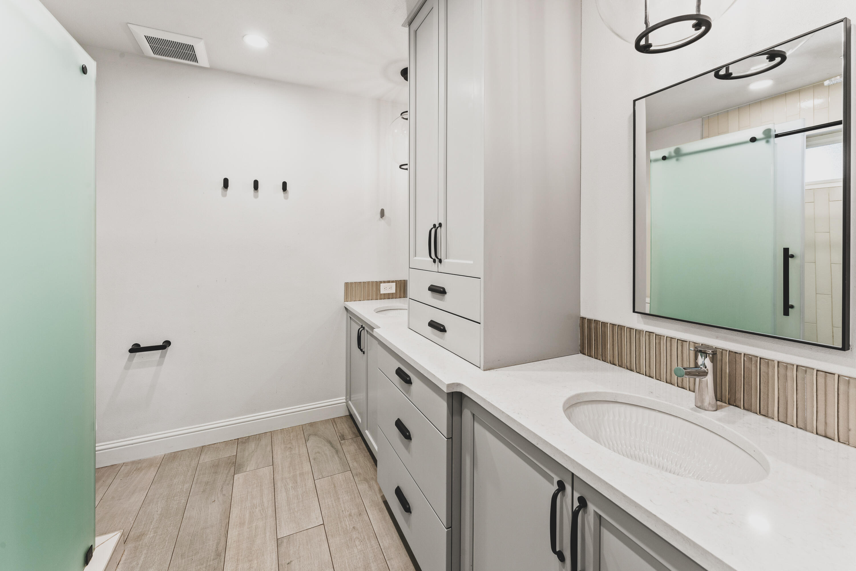 Loe Bros - Residential