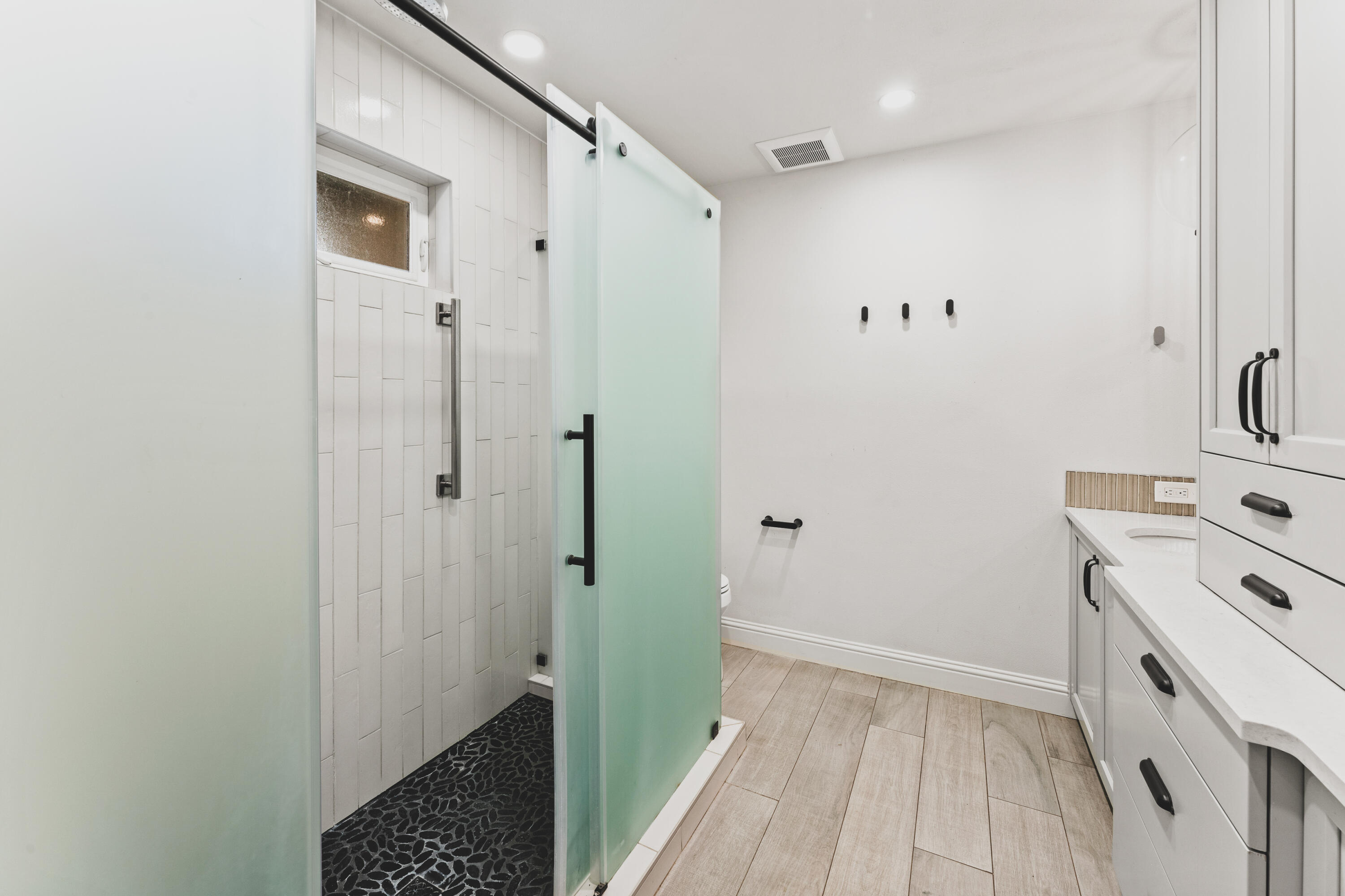 Loe Bros - Residential