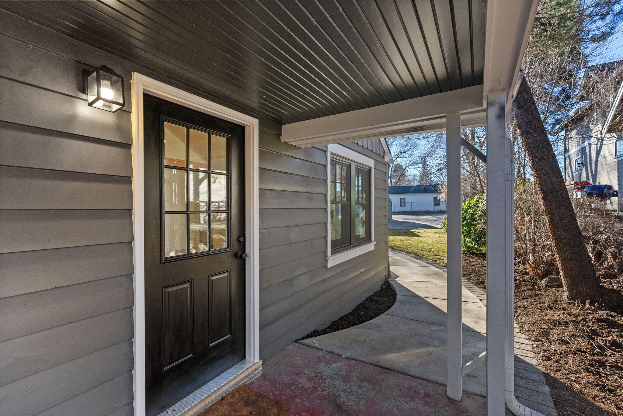 15 NW Franklin Avenue