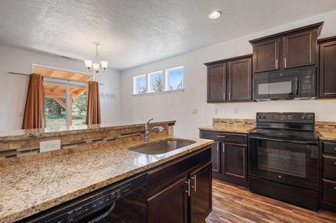 Tiny photo for 9444 SW Copper Road, Powell Butte, OR 97753 (MLS # 220215483)