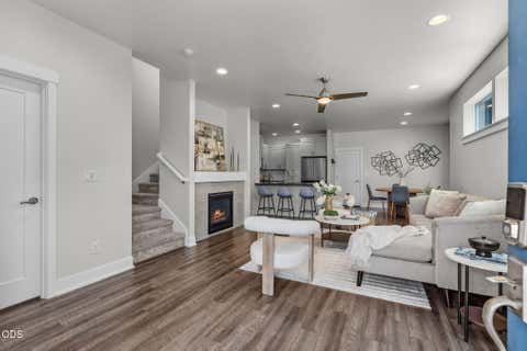 Tiny photo for 3726 NE Petrosa Avenue, Bend, OR 97701 (MLS # 220226821)