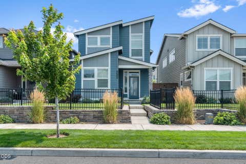 Tiny photo for 3726 NE Petrosa Avenue, Bend, OR 97701 (MLS # 220226821)