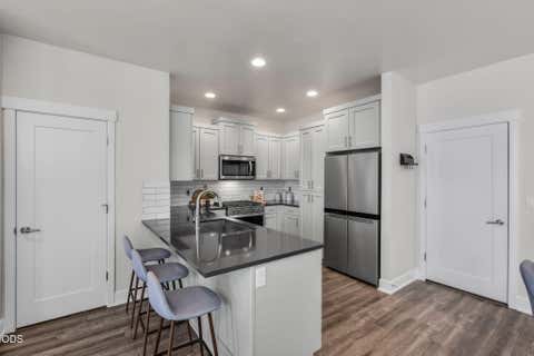 Tiny photo for 3726 NE Petrosa Avenue, Bend, OR 97701 (MLS # 220226821)