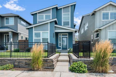 Photo of 3726 NE Petrosa Avenue, Bend, OR 97701 (MLS # 220226821)