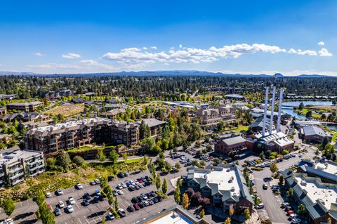 Tiny photo for 363 Bluff Drive #402, Bend, OR 97702 (MLS # 220213902)