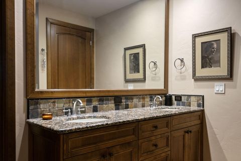 Tiny photo for 363 Bluff Drive #402, Bend, OR 97702 (MLS # 220213902)