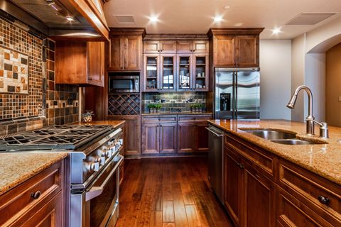 Tiny photo for 363 Bluff Drive #402, Bend, OR 97702 (MLS # 220213902)