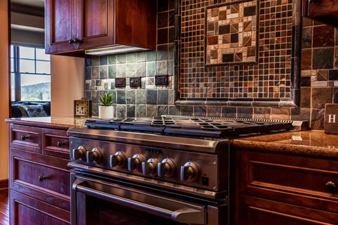 Tiny photo for 363 Bluff Drive #402, Bend, OR 97702 (MLS # 220213902)