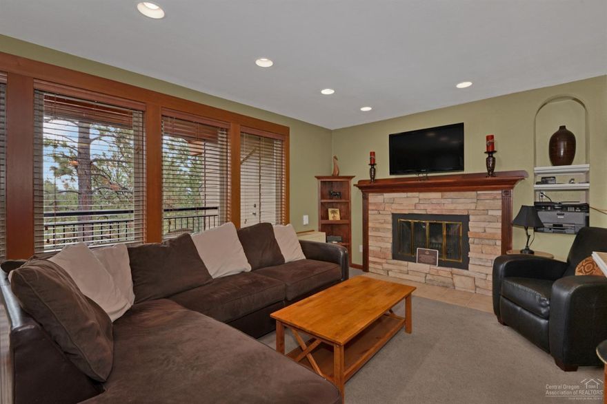 Desirable top floor condo at Seventh Mountain Resort. Surrounded by Deschutes National Forest and over looking the Deschutes River makes this a true gem. The condo offers a living room with a cozy fireplace, a wonderful deck off the front room, Murphy bed in living room and King bed in attached Bedroom . Tiled bath with shower and tub.Full kitchen with a bar, Everything needed to prepare your favorite meals.to prepare your favorite meal.
