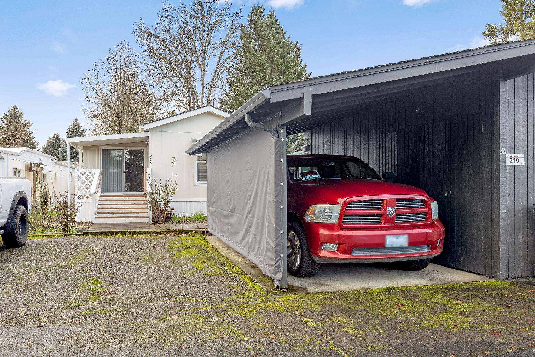 Rogue Lea Estates - Residential