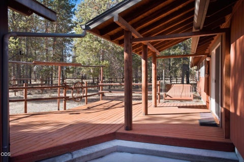 Tiny photo for 52971 Walker Way, La Pine, OR 97739 (MLS # 220230166)