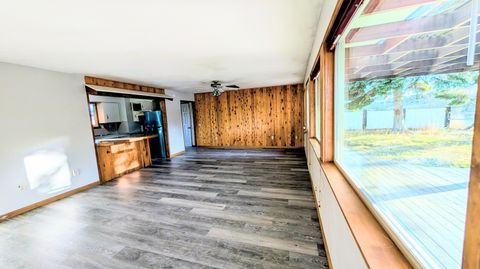 Tiny photo for 32550 Rivers Drive, Chiloquin, OR 97624 (MLS # 220215380)