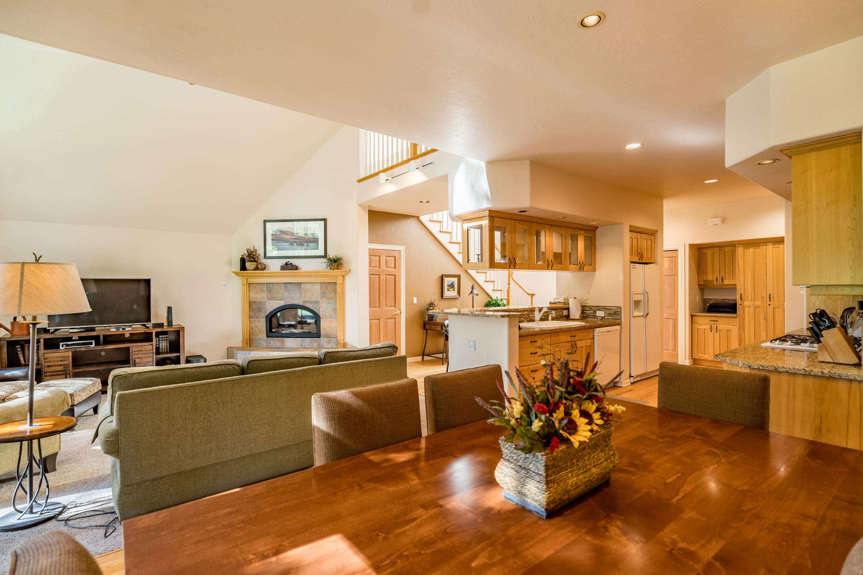 StoneTH - Residential