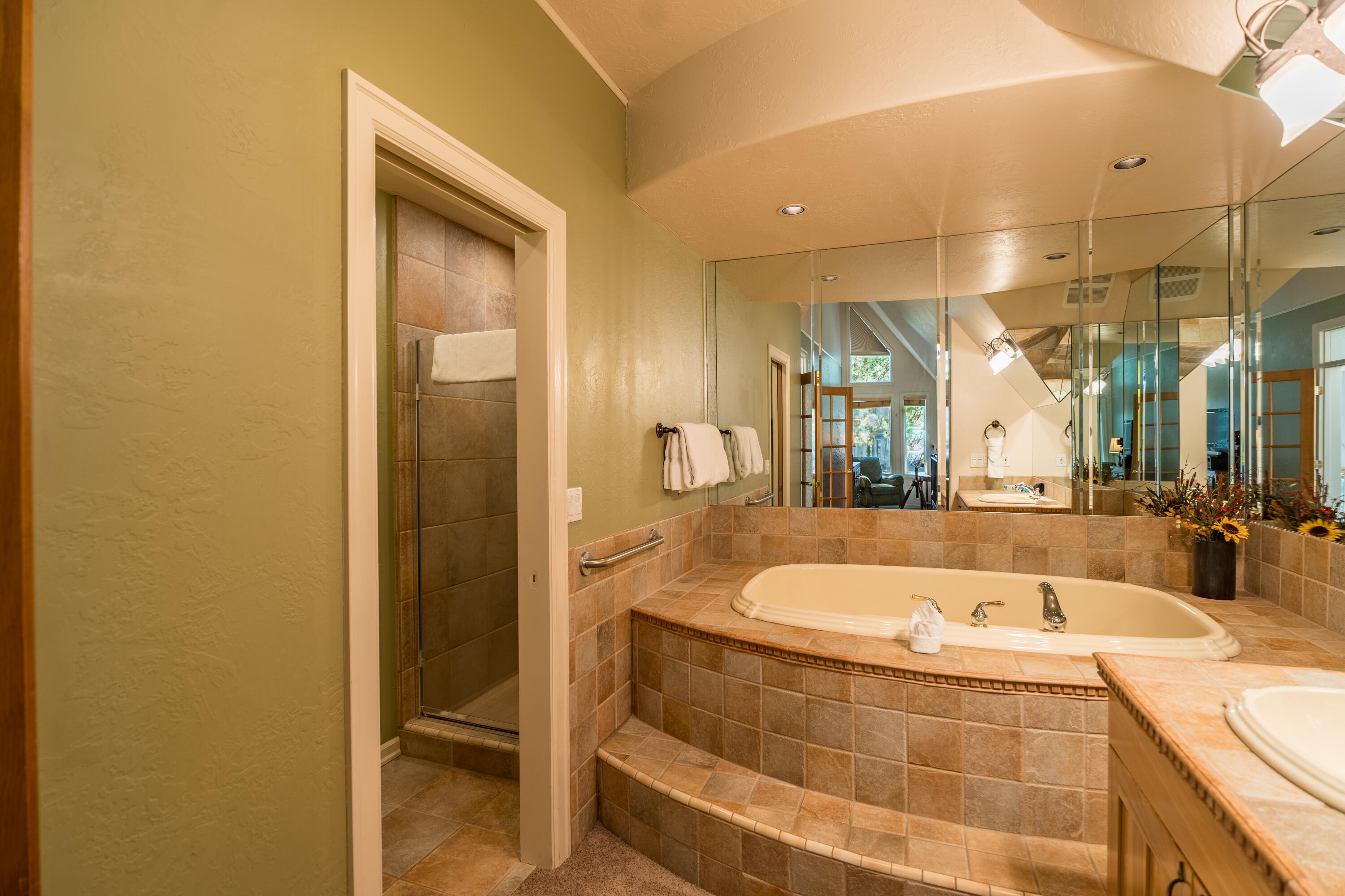 StoneTH - Residential