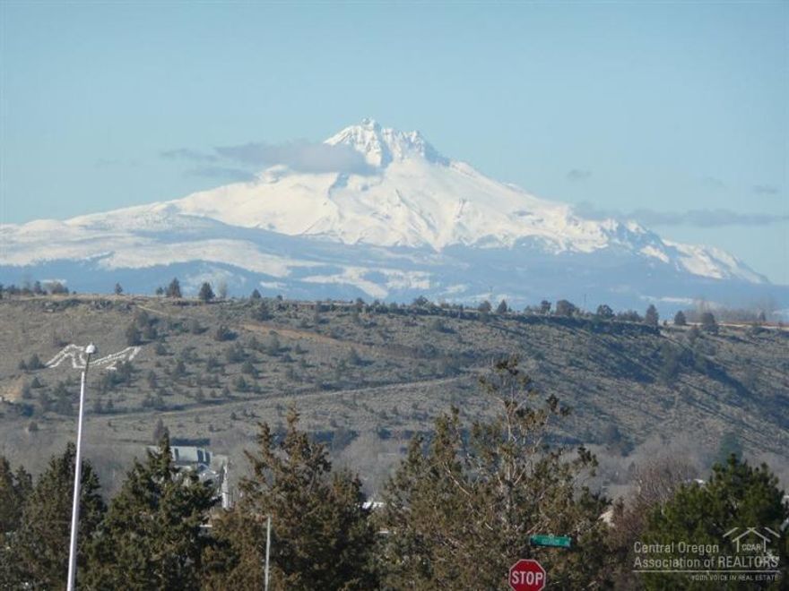 A spectacular lot in Yarrow. Yarrow is located in the East Hills of Madras. Very near the Madras Aquatic Center, COCC Campus, and Juniper Hills Park. This lot is priced to sell. Call the listing agent for more details!