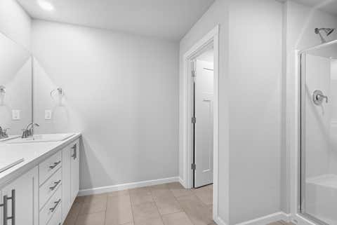 Tiny photo for 726 NW Varnish Place, Redmond, OR 97756 (MLS # 220226817)