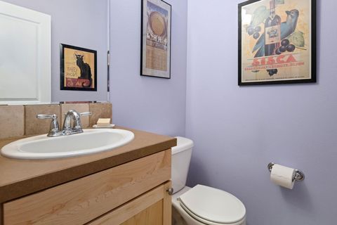 Tiny photo for 720 N Hindeman Street, Sisters, OR 97759 (MLS # 220217074)