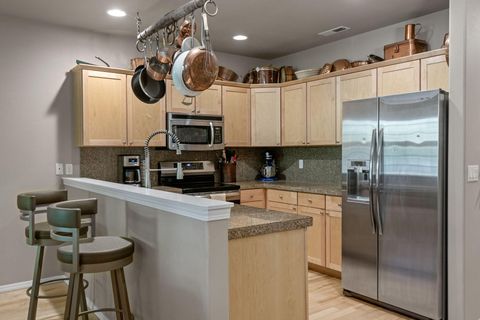 Tiny photo for 720 N Hindeman Street, Sisters, OR 97759 (MLS # 220217074)