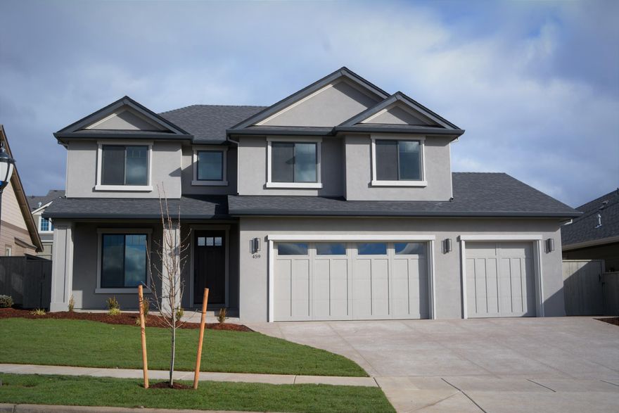 SOLD ONLY.  Summerfield Subdivision.  New construction by Mahar Homes, Inc.  Earth Advantage Platinum Certified.  Listing agent is related to the seller.