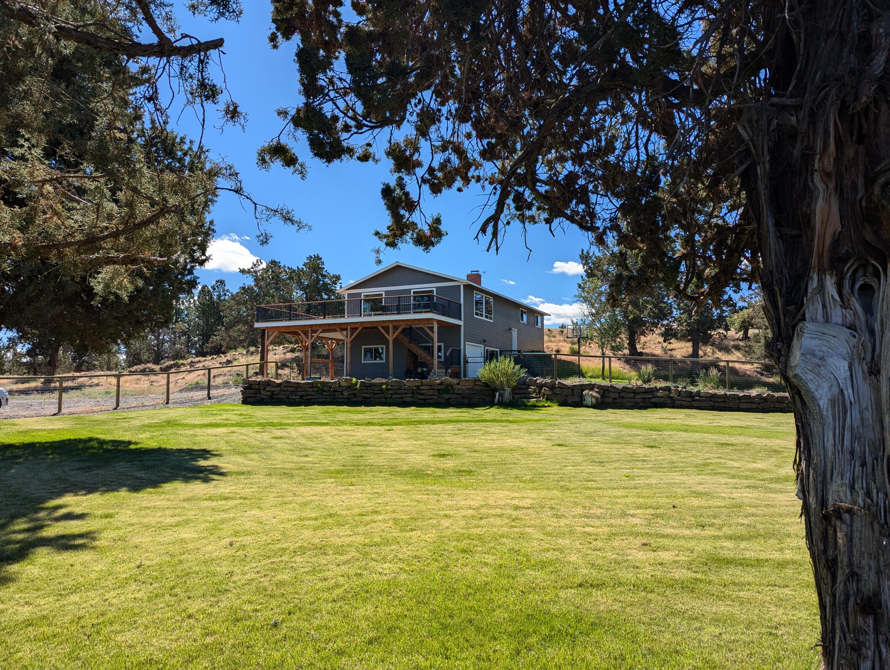 Howells Hilltop - Residential