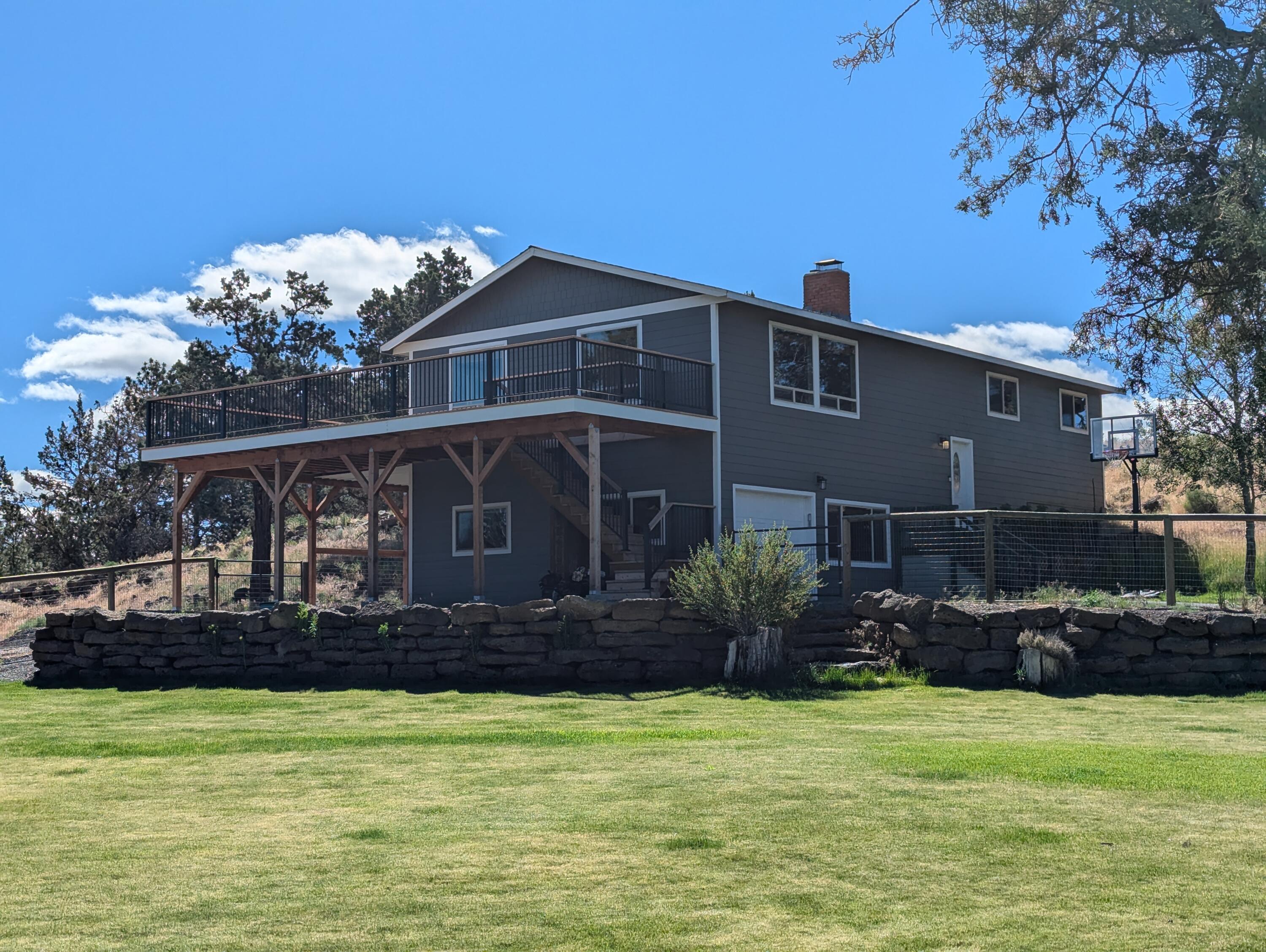 Howells Hilltop - Residential