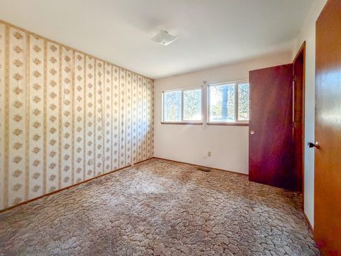 Tiny photo for 15972 Sunrise Boulevard, La Pine, OR 97739 (MLS # 220220692)