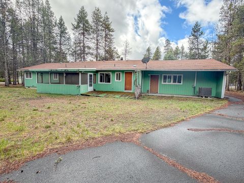 Photo of 15972 Sunrise Boulevard, La Pine, OR 97739 (MLS # 220220692)