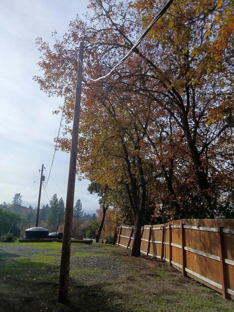 Tiny photo for 297 Melissa Lane, Grants Pass, OR 97526 (MLS # 220211844)