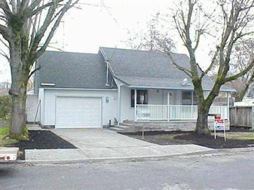 2nd Agent Jonathan Stine. Could Be 4 Bedrooms.