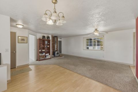 Tiny photo for 53130 Riverview Drive, La Pine, OR 97739 (MLS # 220219575)