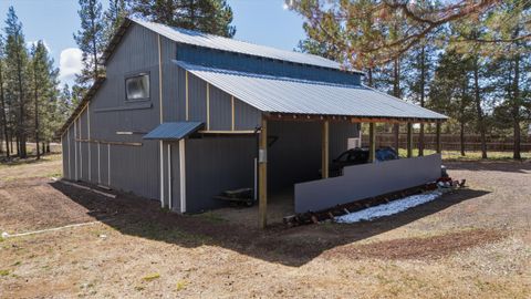 Tiny photo for 53130 Riverview Drive, La Pine, OR 97739 (MLS # 220219575)